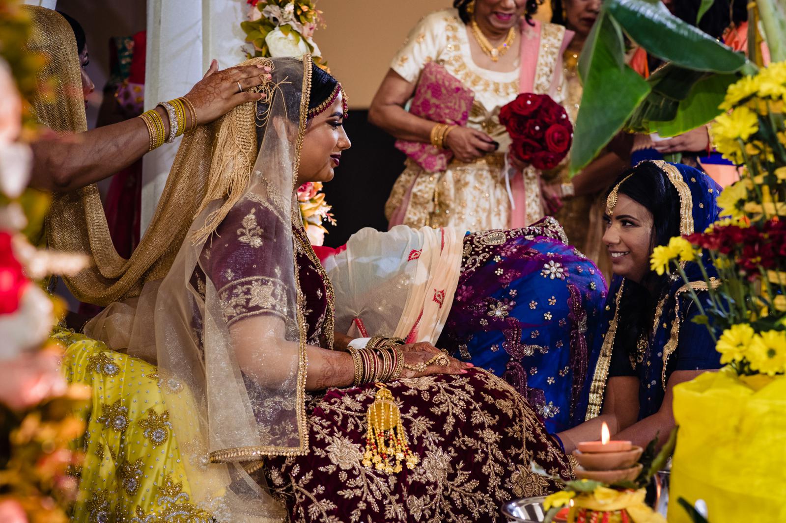 Trouwceremonie hindoestaanse bruid door trouwfotograaf rey events almere