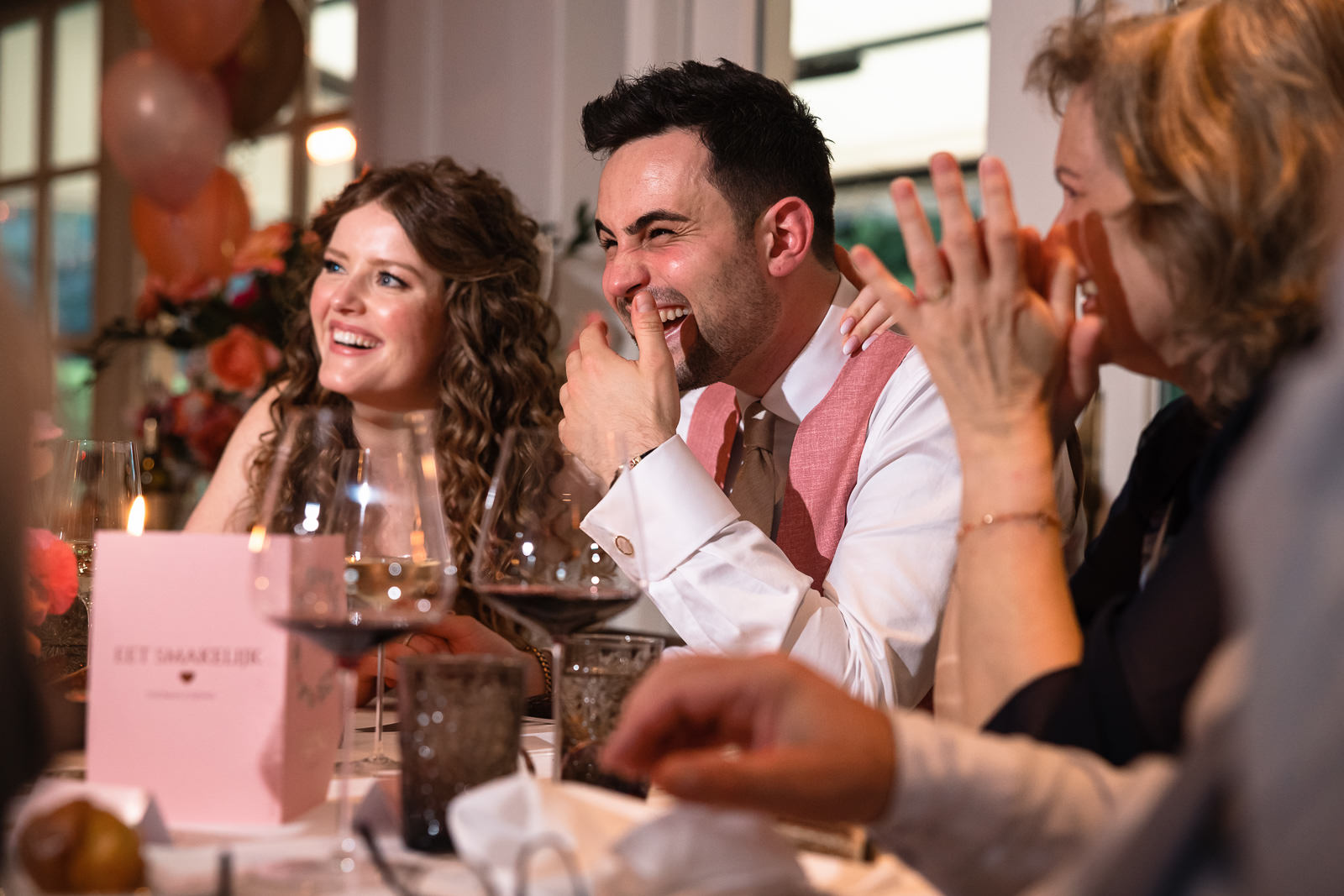 Reactie bruidspaar op leuke speech tijdens diner bij Central Park Voorburg