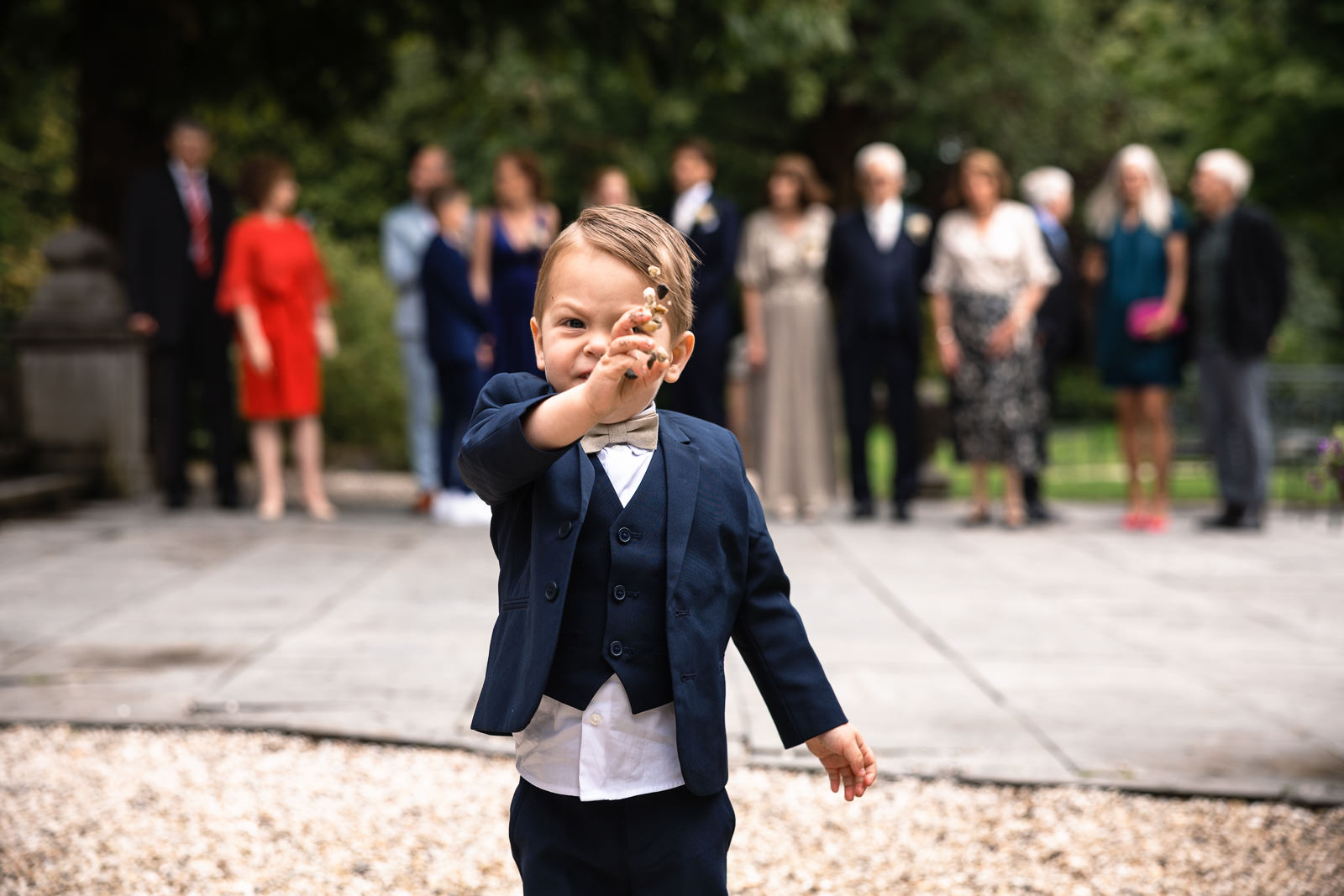 fotobom tijdens groepsfoto's trouwfotograaf Paco van Leeuwen