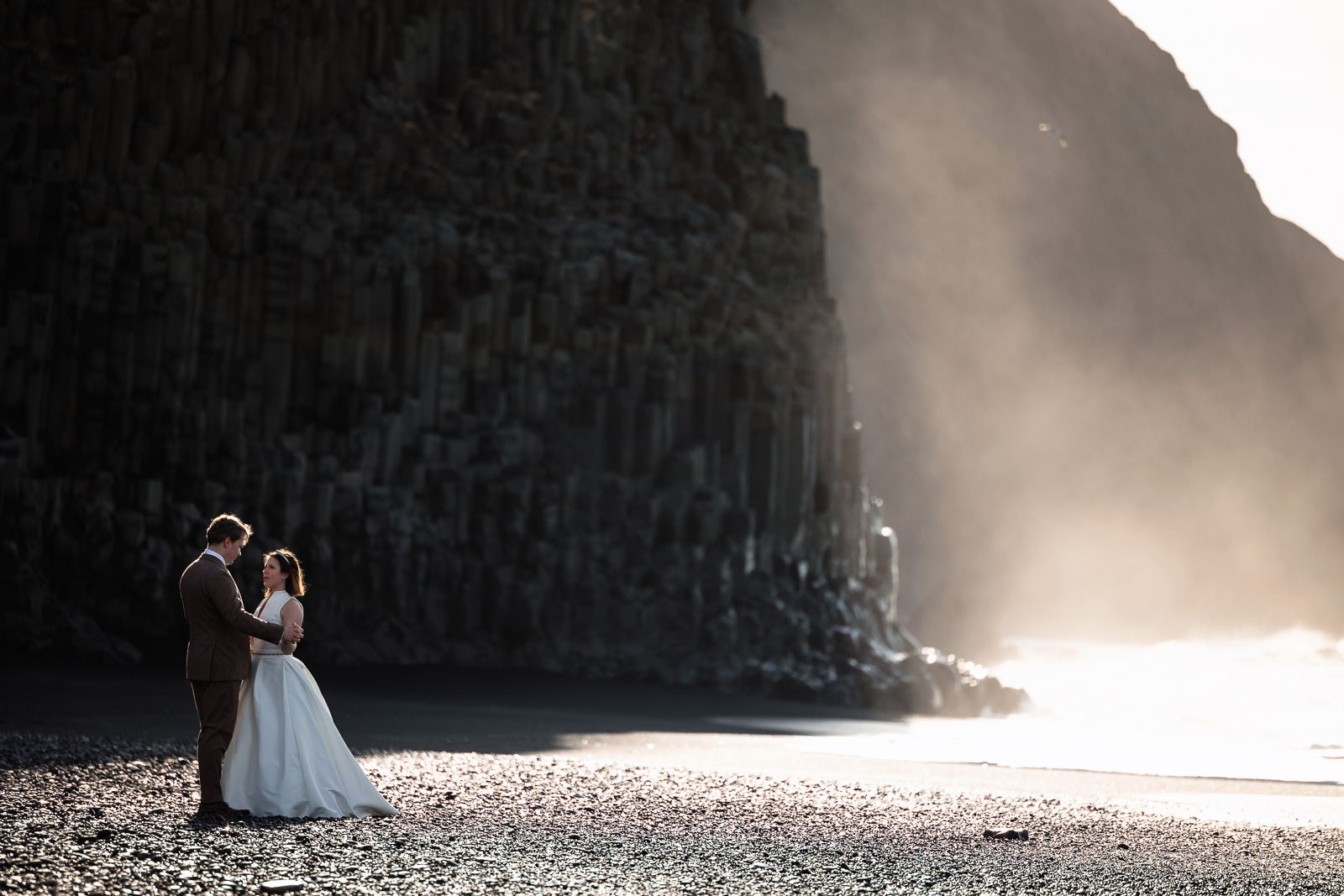 After Wedding Sunrise shoot in IJsland met Trouw Fotograaf Paco van Leeuwen